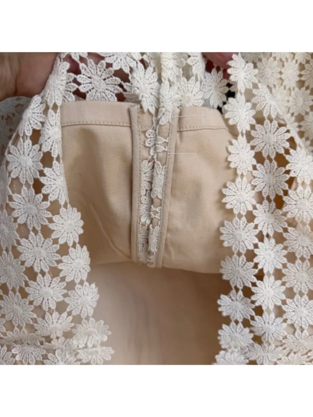 Talbots Women Floral Lace Daisy Boho Chic Formal Pencil Skirt Beige 12 Lined NWT - Picture 4 of 12